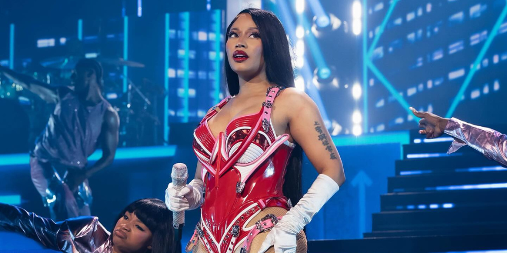 From Londie’s Feud to Beyoncé’s Heist—This Week’s Hottest Headlines!
