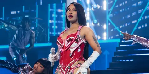 From Londie’s Feud to Beyoncé’s Heist—This Week’s Hottest Headlines!