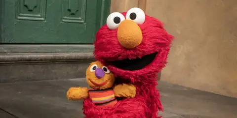 Elmo’s Heartfelt Tweet Sparks a Wave of Emotional Connection